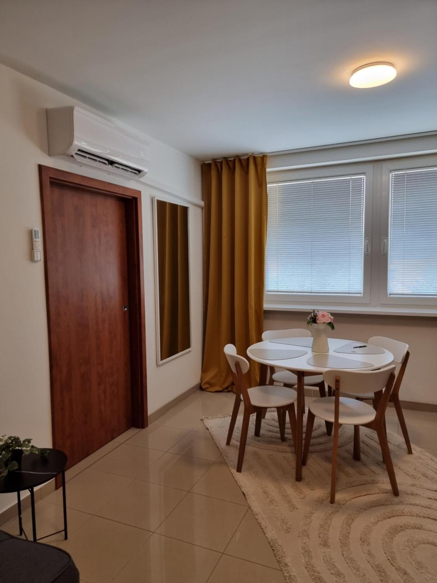 Turecka 49 Apt 2 Nové Zámky 외부 사진